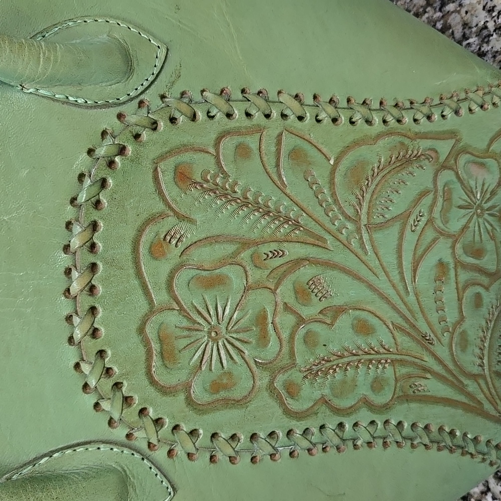 Green Floral Embossed Leather Handbag 12x10 app New Never Used. - Picture 2 of 4